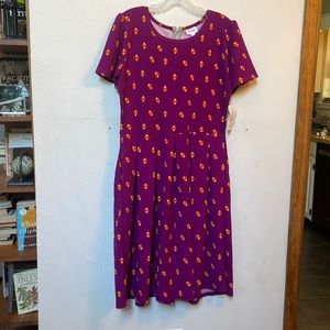 Lularoe Amelia retro vintage print